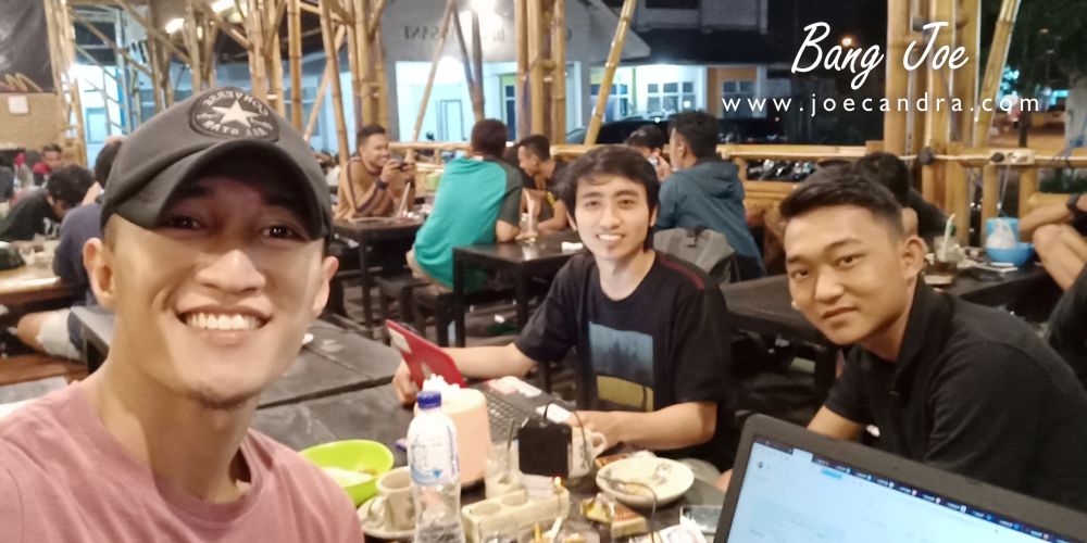 Café murah di Jember