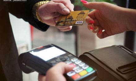 Tips Aman Bertransaksi Cashless Melalui Mesin EDC