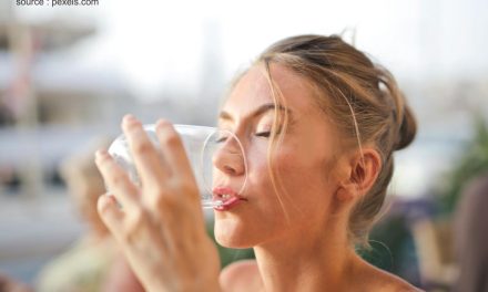 Berapa Liter Air Mineral Idealnya Diminum Setiap Hari? – AQUVIVA