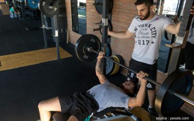 Aplikasi Fitness dengan Laporan yang Membantu Evaluasi Latihan