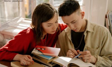 Belajar Word Family dalam Bahasa Inggris: 10 Contoh Kata Turunan yang Wajib Dikuasai Pemula Bersama EF EFEKTA English for Adults